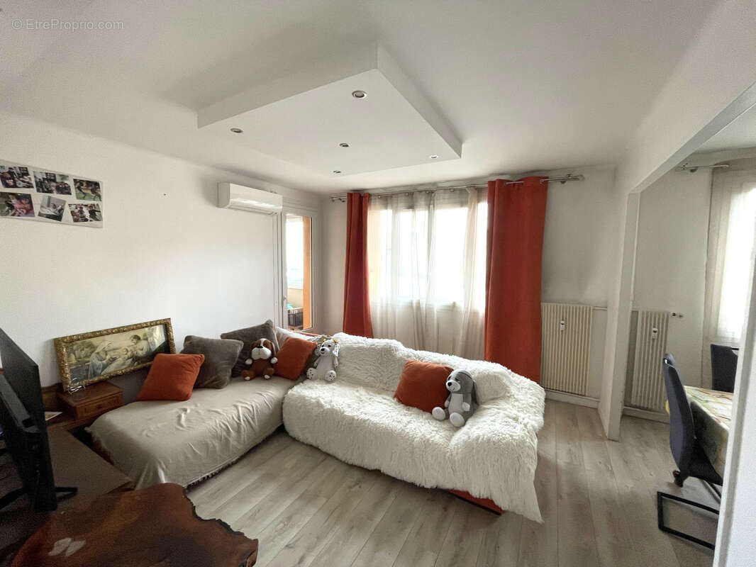 Appartement à NIMES