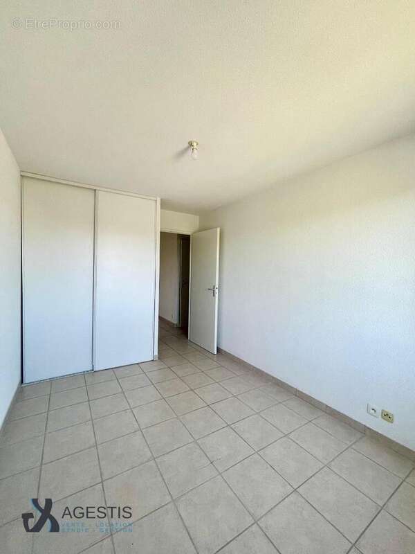   - Appartement à LONGAGES