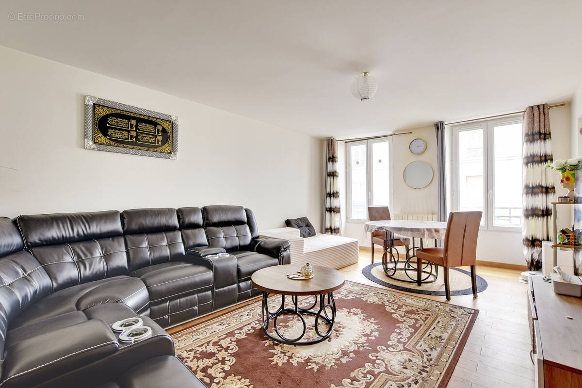 Appartement à PARIS-11E