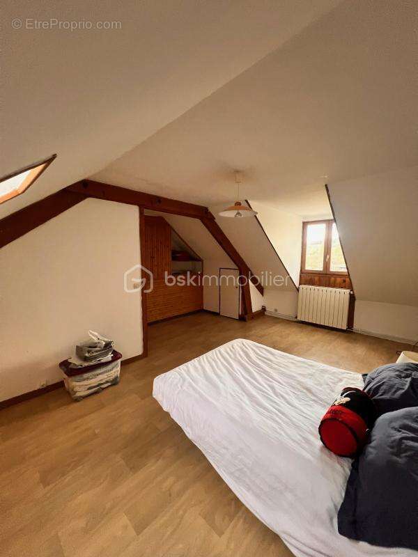 Maison à MAREST-SUR-MATZ