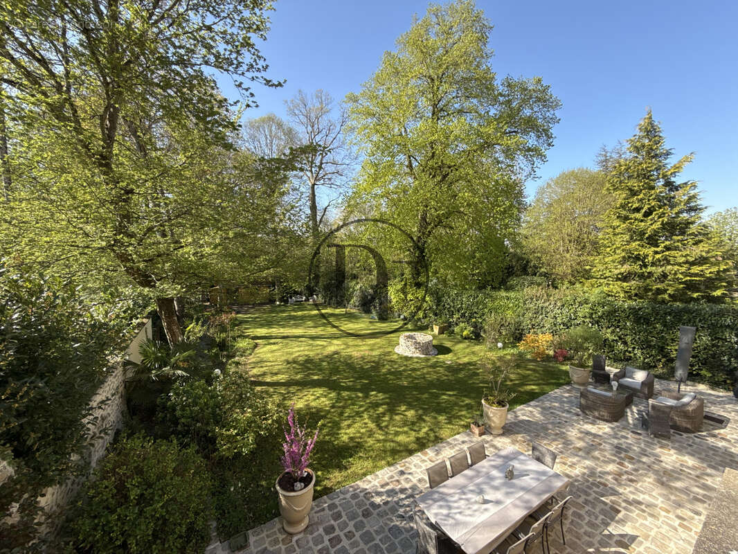 Maison à VULAINES-SUR-SEINE