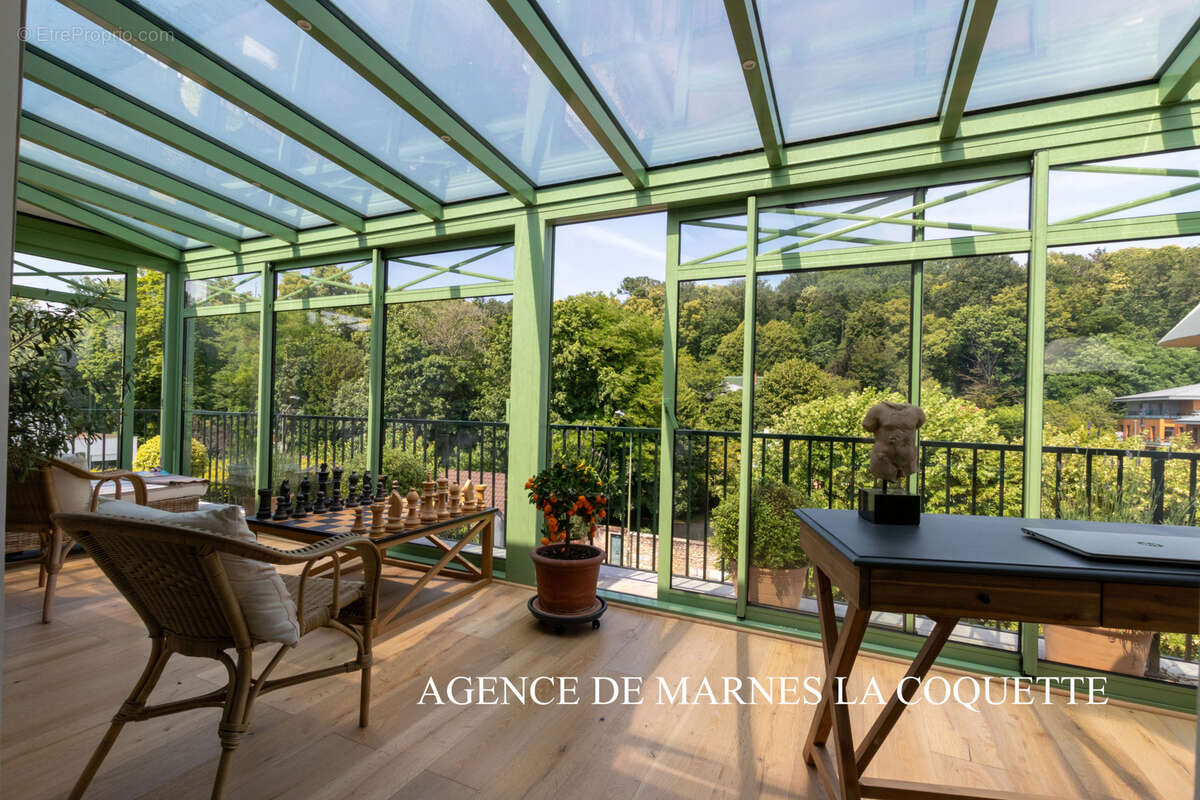 Appartement à VILLE-D'AVRAY