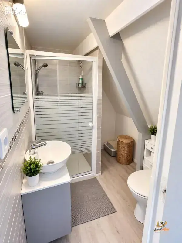 Maison normande rénovée à vendre à L’Hôtellerie – 144 m², 4 chambres, dépendance - photo 8