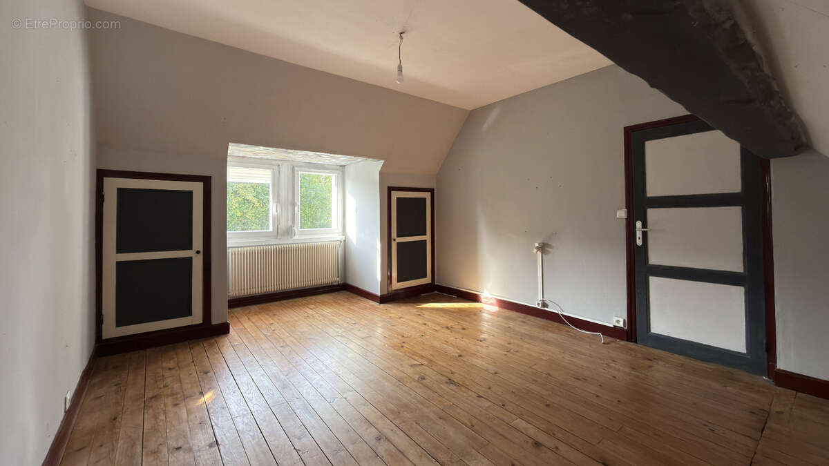 Maison à MONTIGNY-LES-JONGLEURS