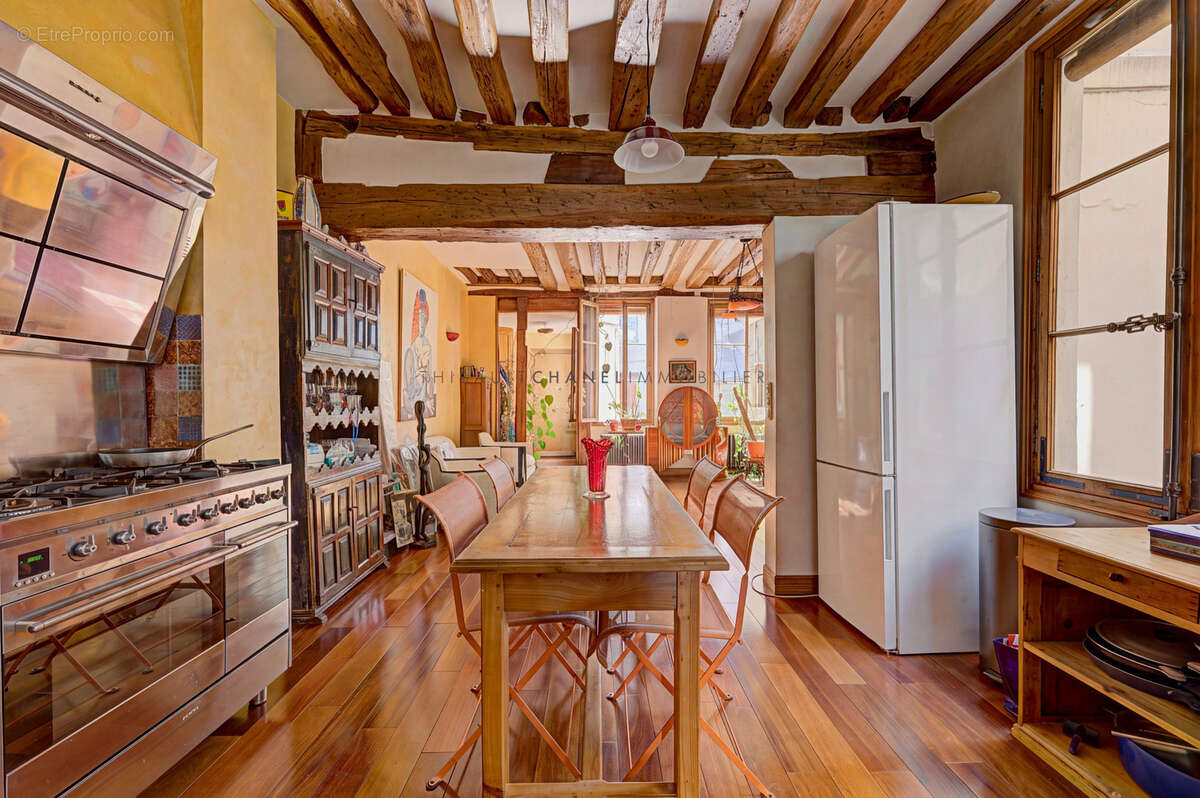 Appartement à PARIS-2E