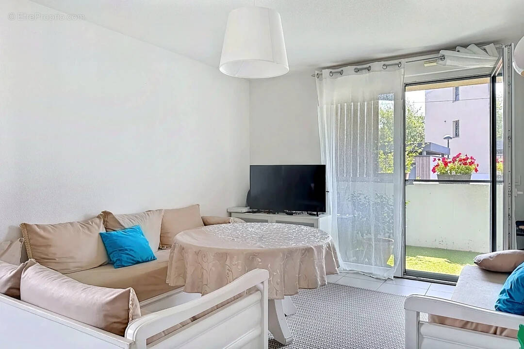 Appartement à VILLENAVE-D&#039;ORNON