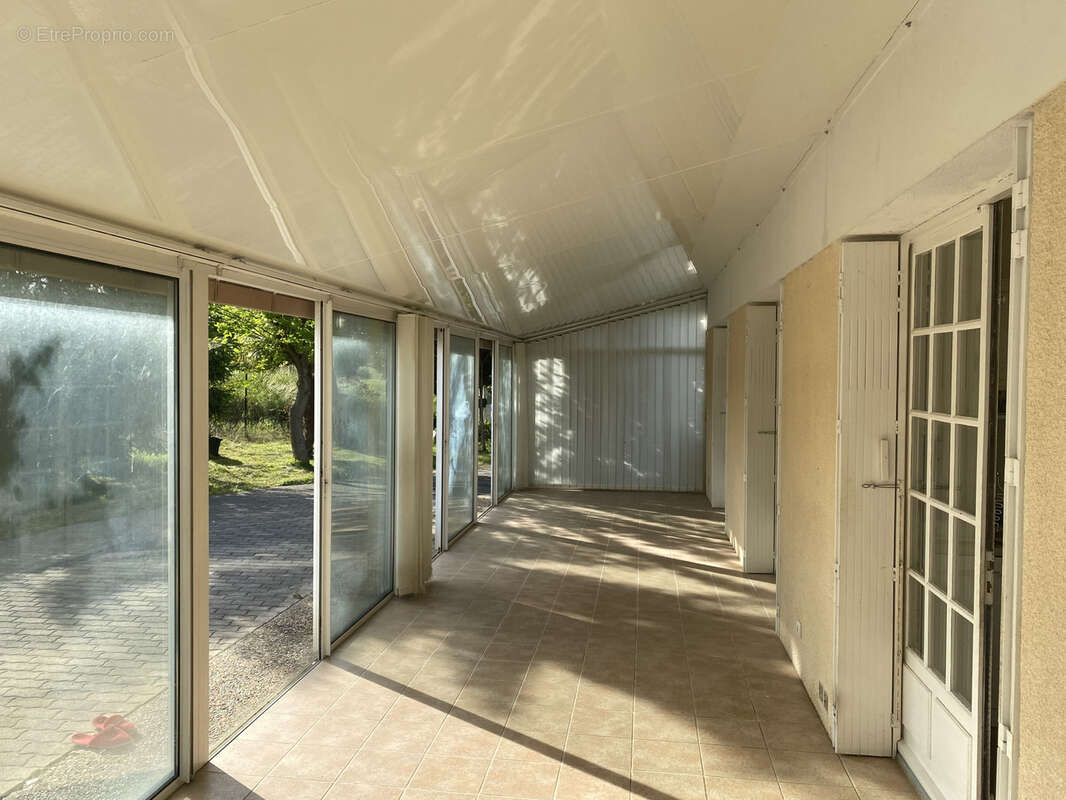 Maison d'environ 130m2 avec piscine - photo 18