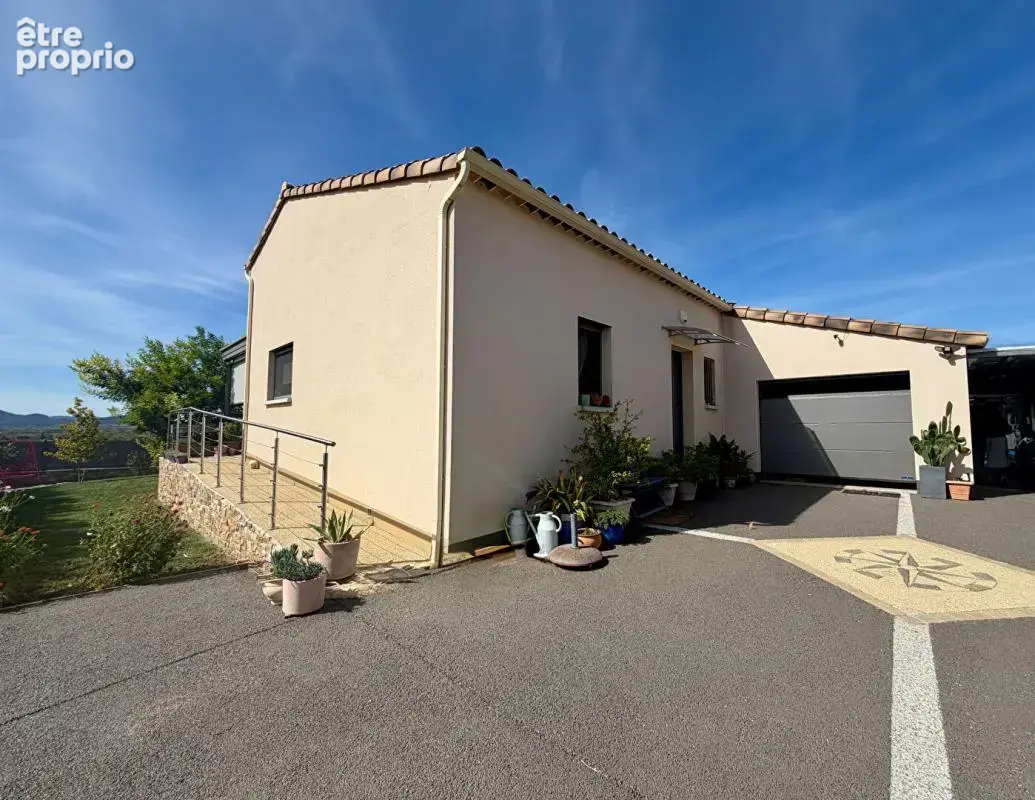 Barjac, villa contemporaine de plain-pied avec vue sur les Cévennes - photo 2