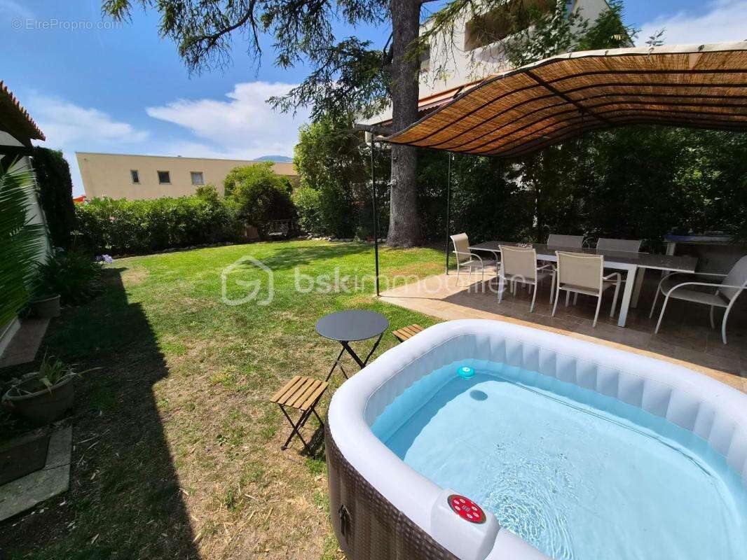 Vence – Centre à pied : maison individuelle 200 m², 4 chambres, domotique & panneaux solaires - photo 20
