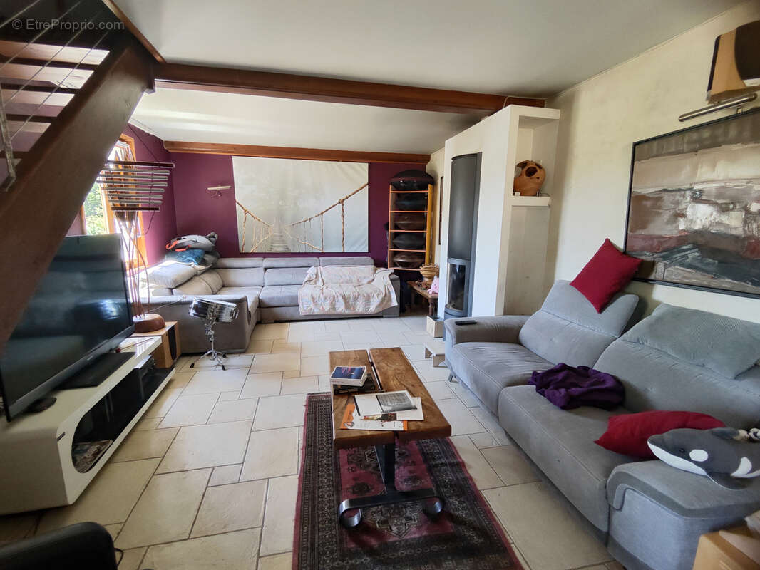 Maison avec gîte indépendant, piscine et vue majeure sur la forêt de Saou - photo 11