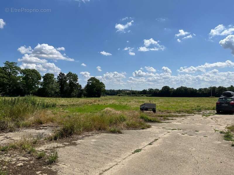Maison à AUNAY-SUR-ODON