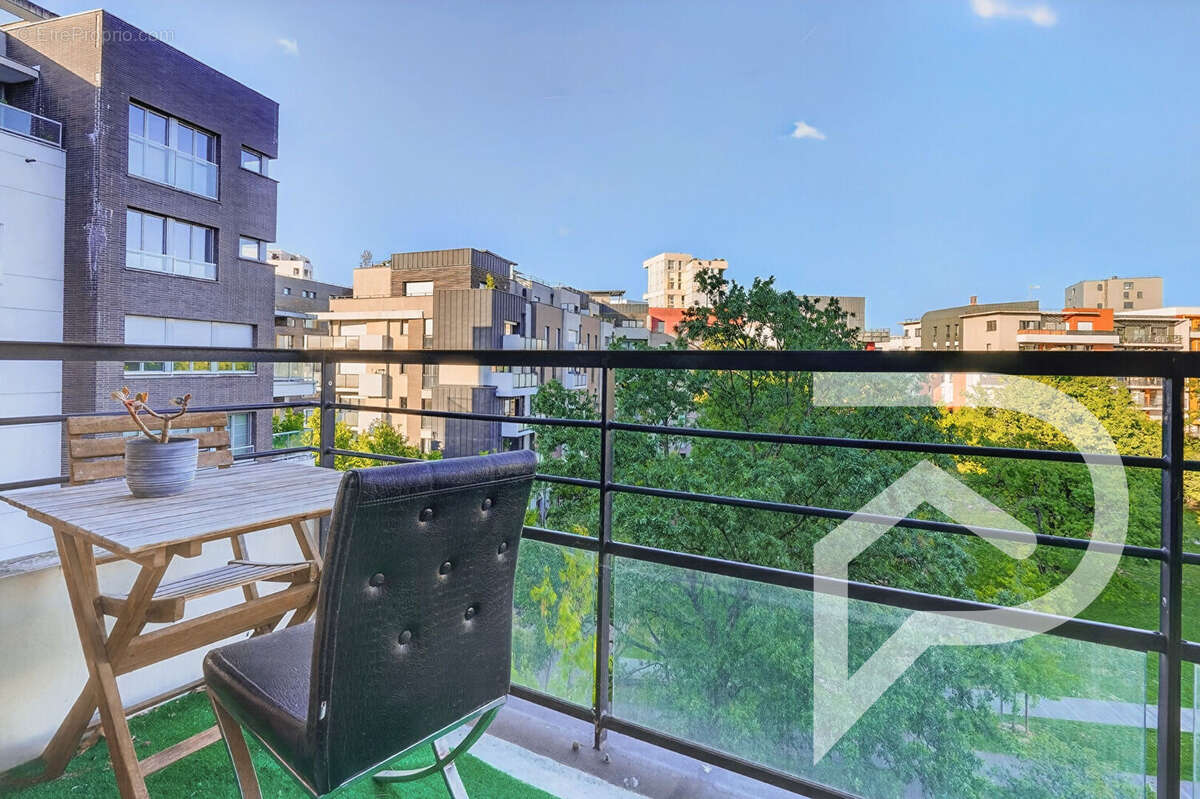 Appartement à ASNIERES-SUR-SEINE