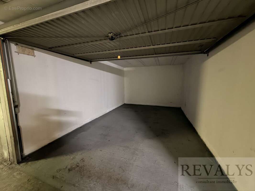Alpes maritimes (06) nice fabron grand garage ferme et securise - photo 2