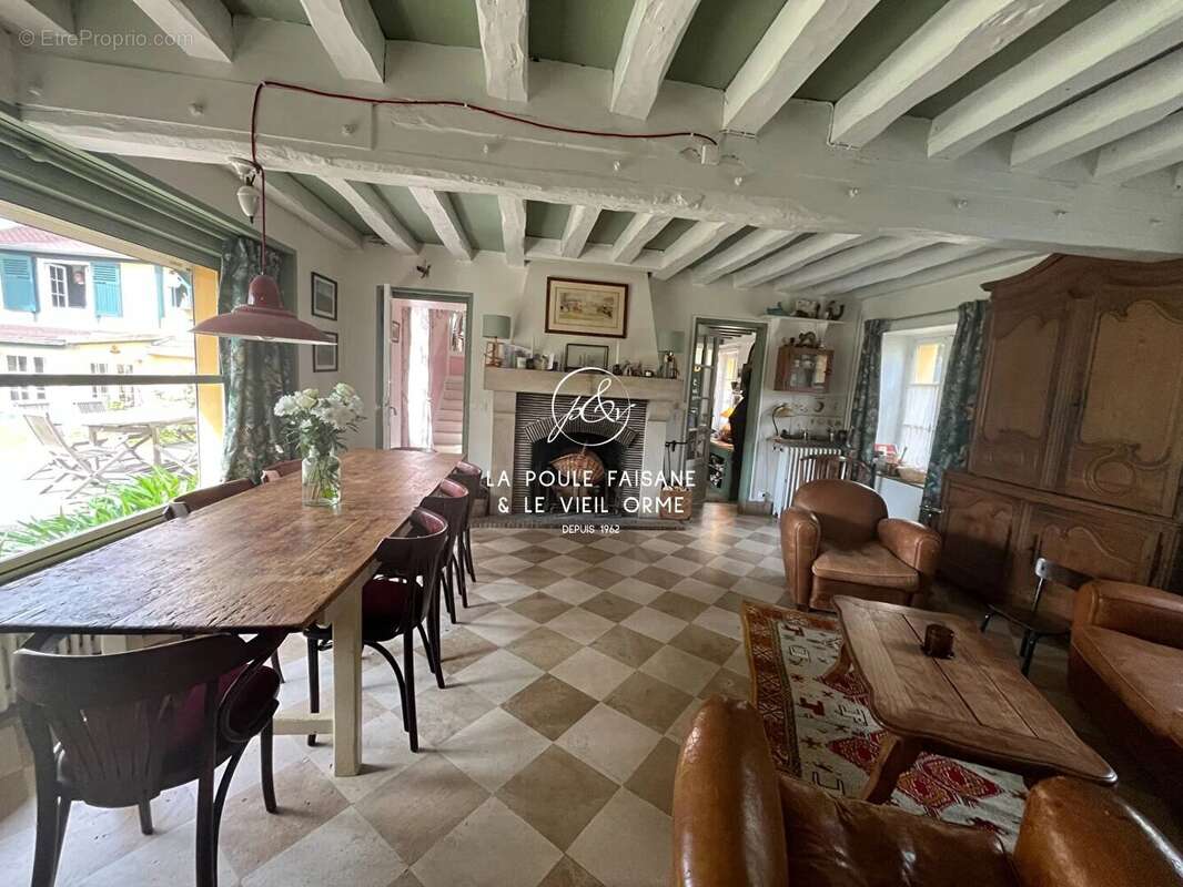 Maison à MONTFORT-L'AMAURY