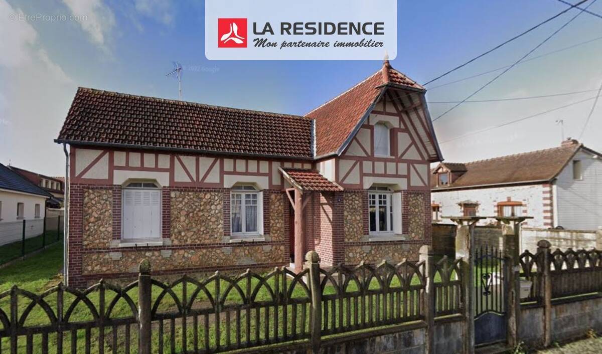 Maison à SAINT-ETIENNE-DU-ROUVRAY