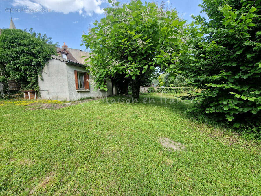 Maison à SAINT-POURCAIN-SUR-SIOULE