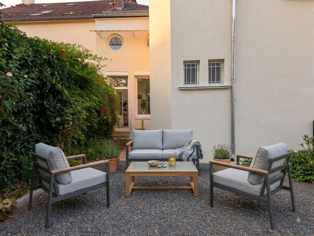 Appartement avec terrasse et parking sécurisé - photo 8