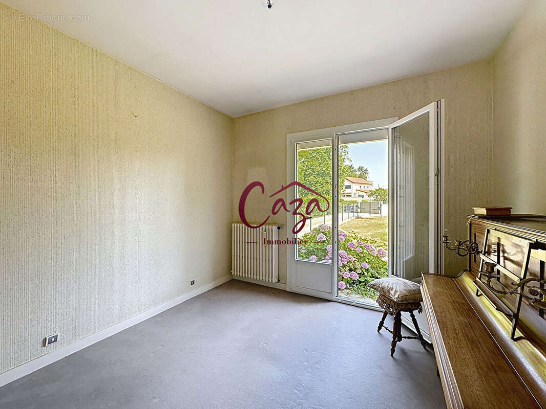 Maison à CAMBLANES-ET-MEYNAC