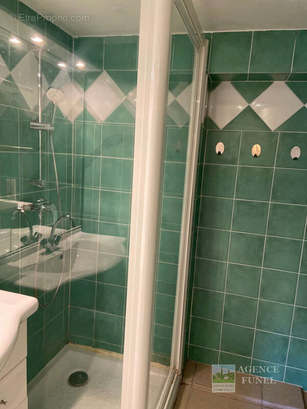Appartement à SAINT-VALLIER-DE-THIEY