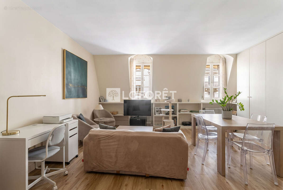 Localisation ideale - dernier etage - bel immeuble - photo 3