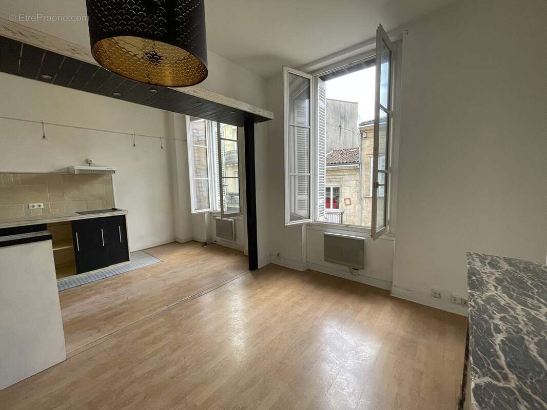 Appartement à BORDEAUX