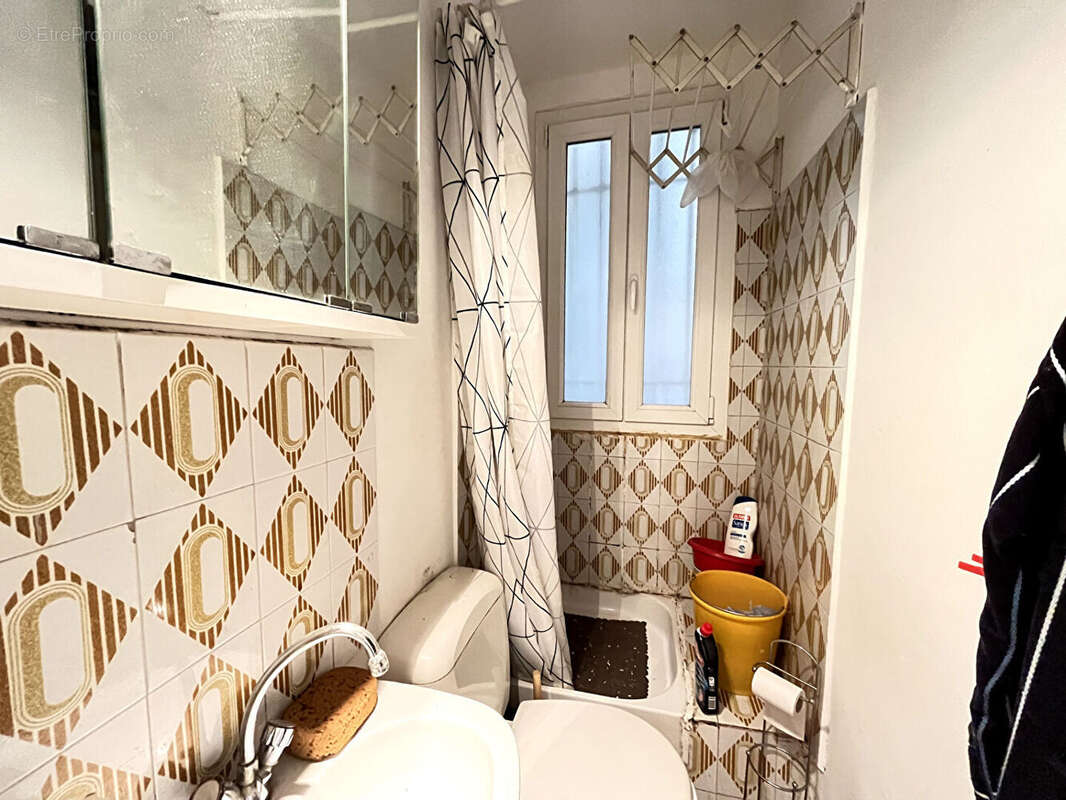 Appartement à PARIS-18E
