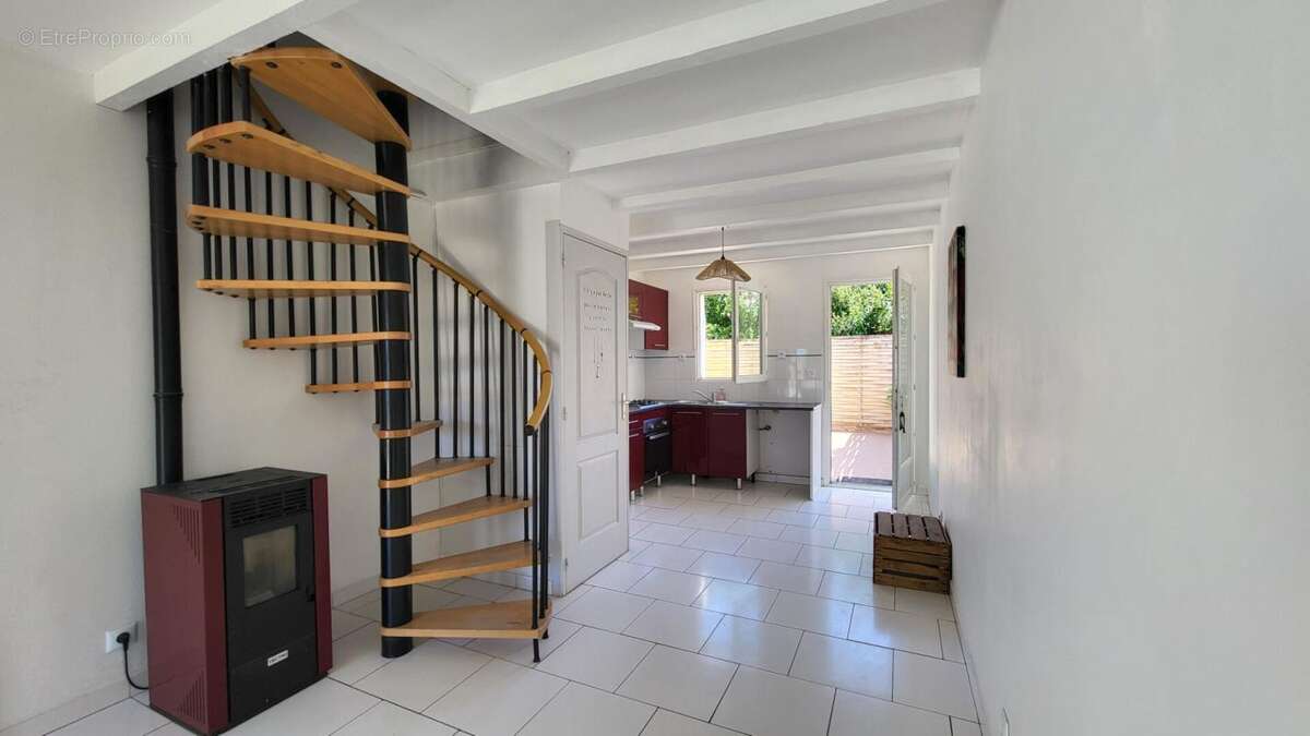 Maison à LA JARRIE
