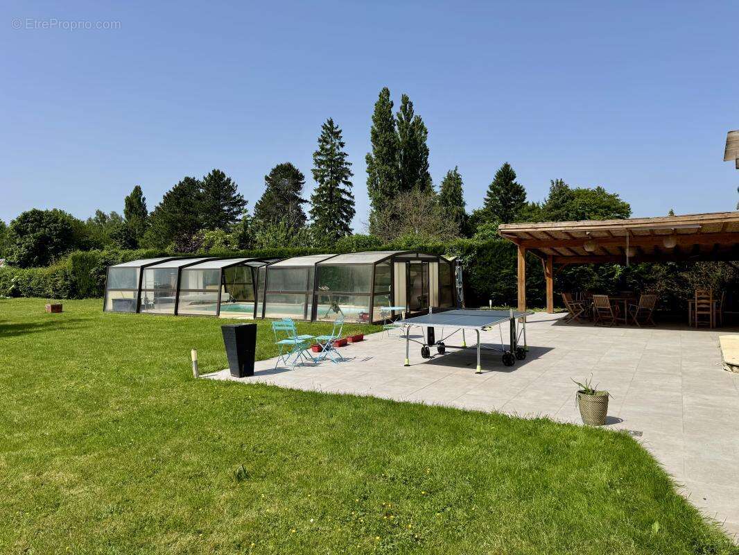 Maison 279 m² à Jouy-Sous-Thelle  - photo 2