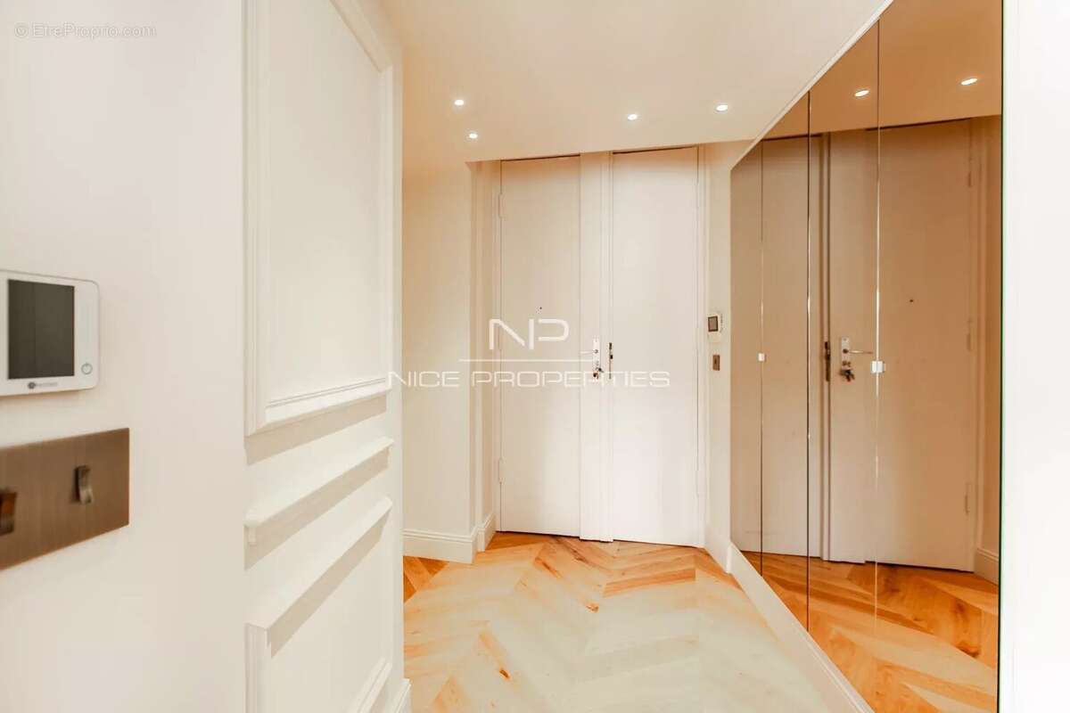 Appartement à NICE