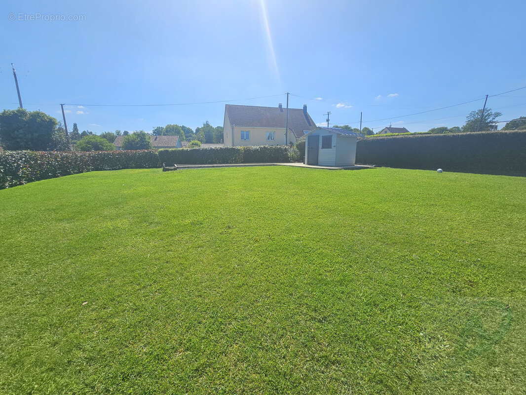 Maison à LA CHAPELLE-BICHE