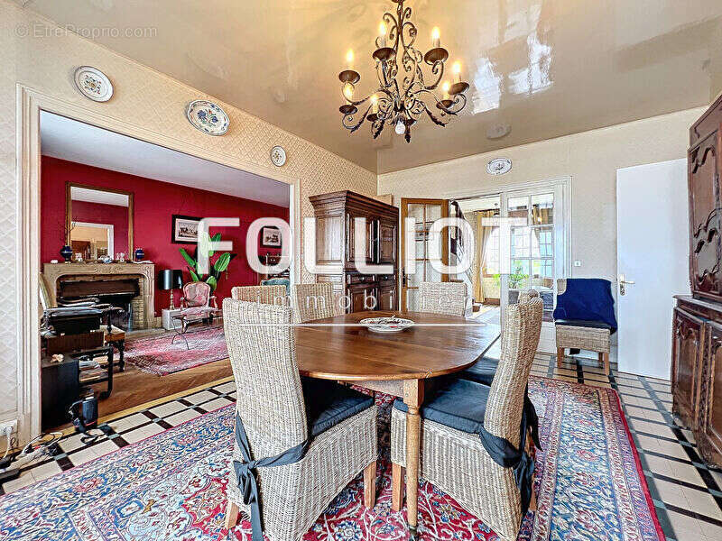 Maison à AGON-COUTAINVILLE