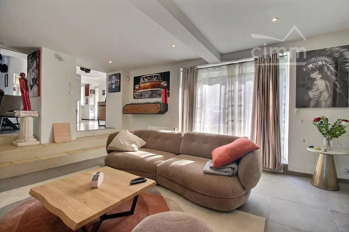 Maison à SAVONNIERES