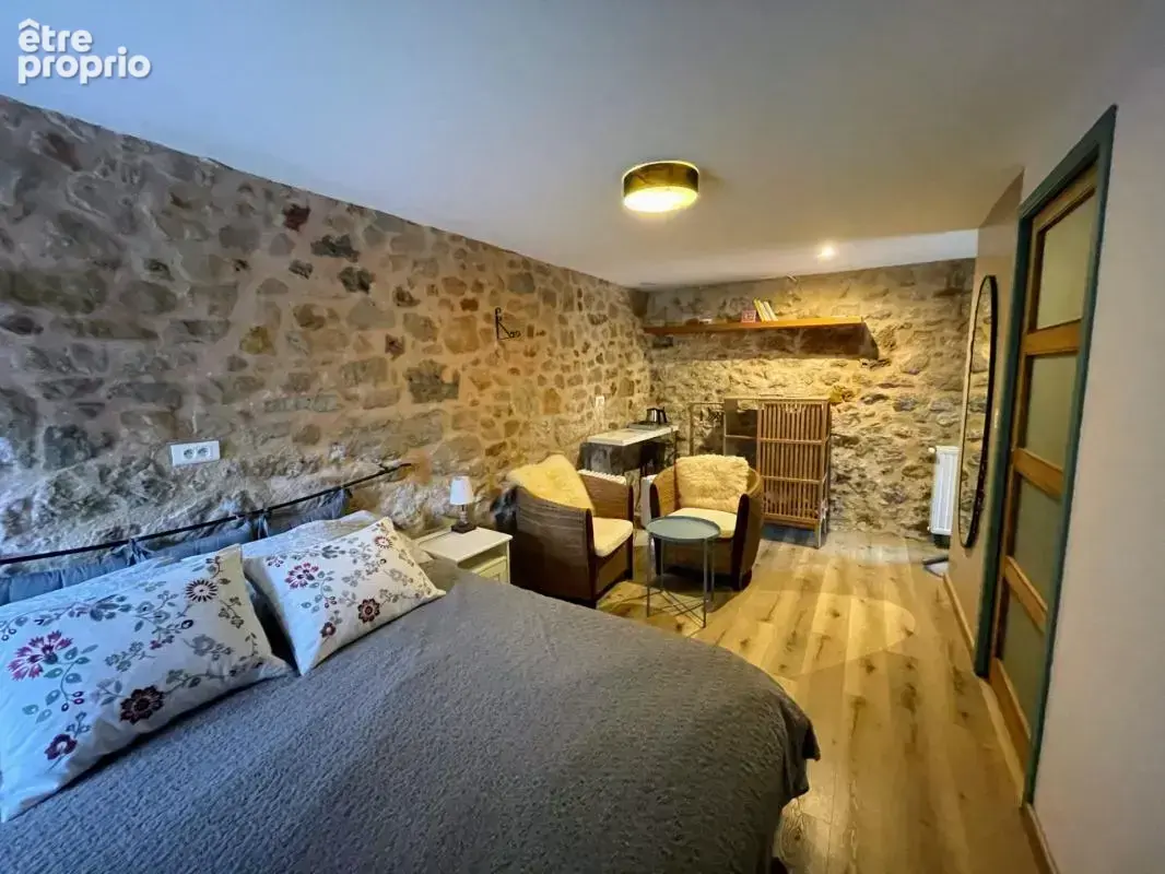 Maison du 17ème dans environnement très calme, avec un gite ou maison d'amis - photo 15