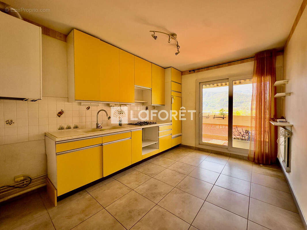 Appartement à ECHIROLLES