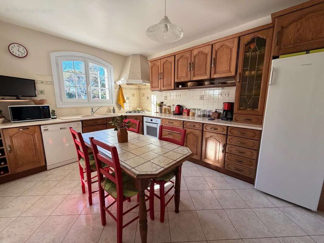Traditonnelle de 130 m² sur 3136 m² de terrain avec vue - photo 7