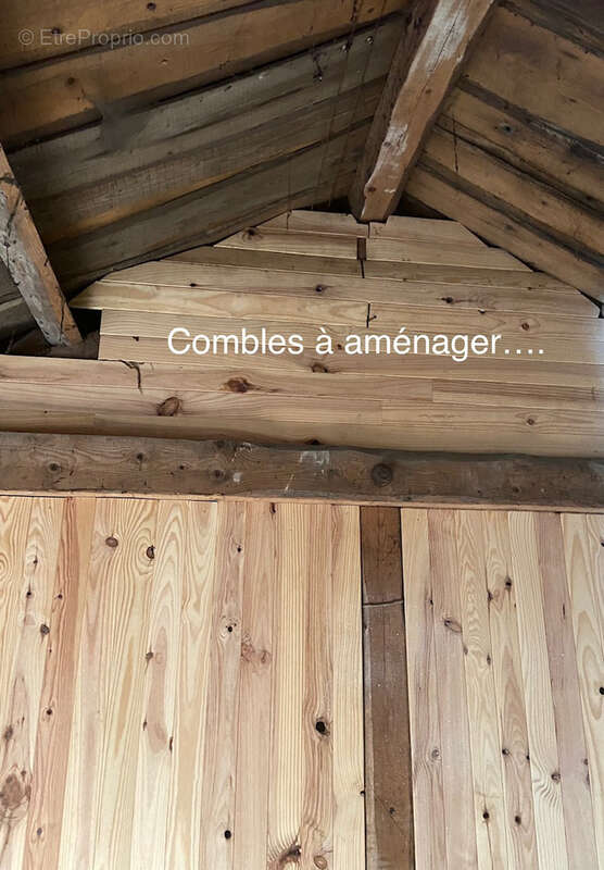 Appartement à SAINT-REGIS-DU-COIN