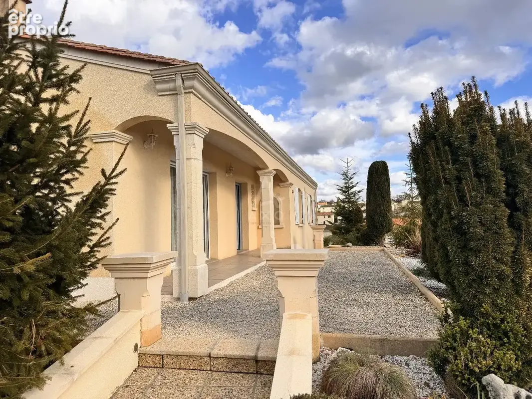 SOYAUX, secteur calme  Très jolie maison sur sous-sol total  Vue exceptionnelle - photo 2
