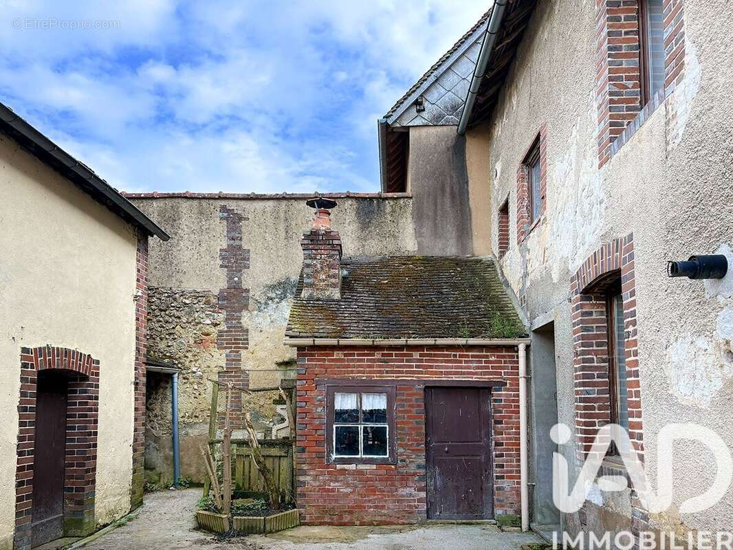 Maison 154 m² à Charny  - photo 4