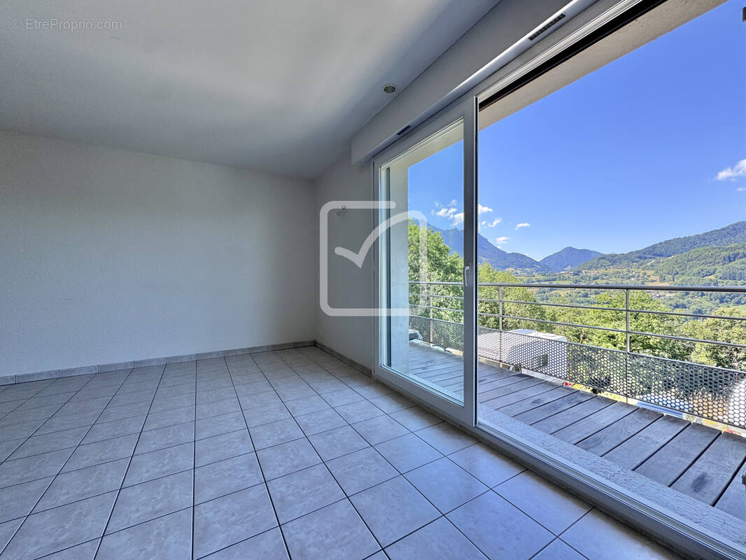Appartement à FETERNES