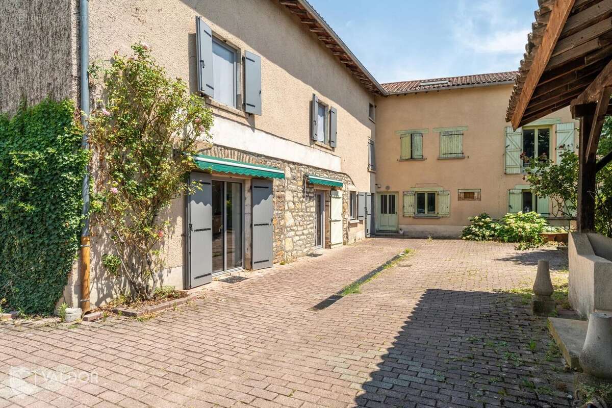 Maison à VILLEFRANCHE-SUR-SAONE