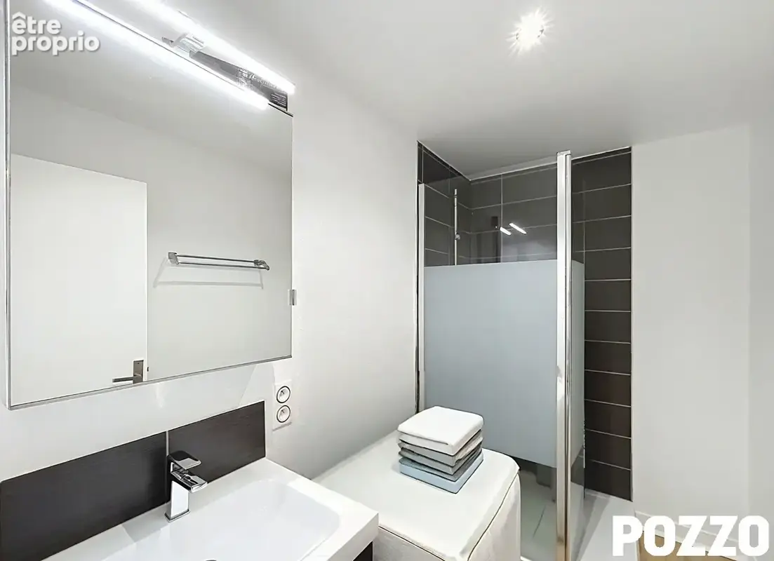 Appartement Granville 2 pièce(s) 65.16 m2 - Commerces et plage ! - photo 5