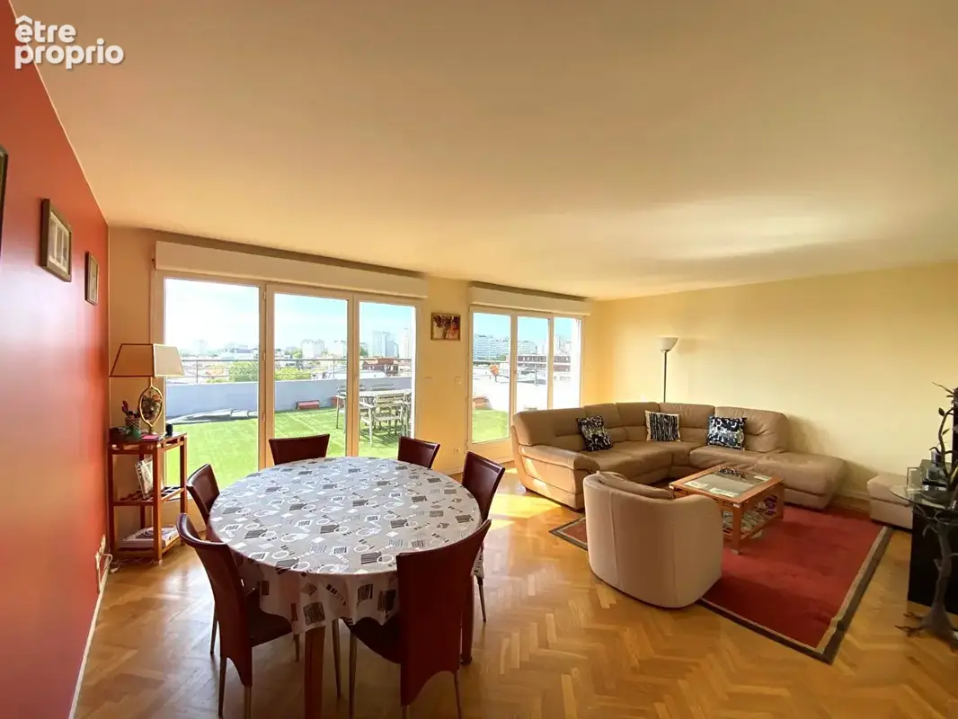 Appartement à IVRY-SUR-SEINE