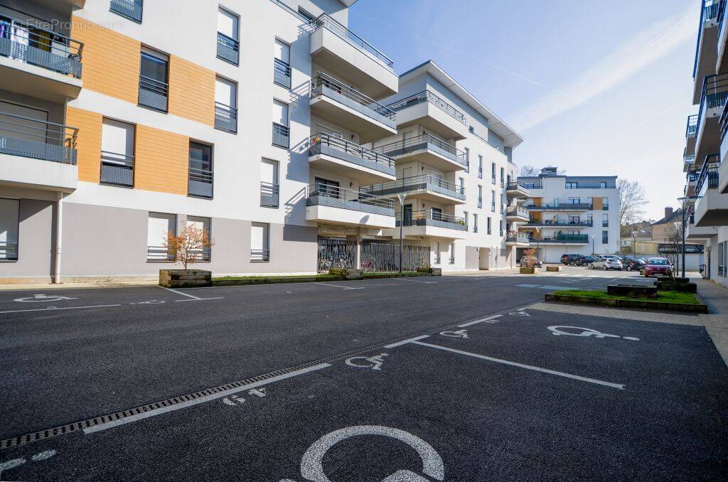Appartement à SAINT-OUEN-L'AUMONE