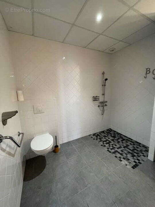 Commerce à CAZAUBON