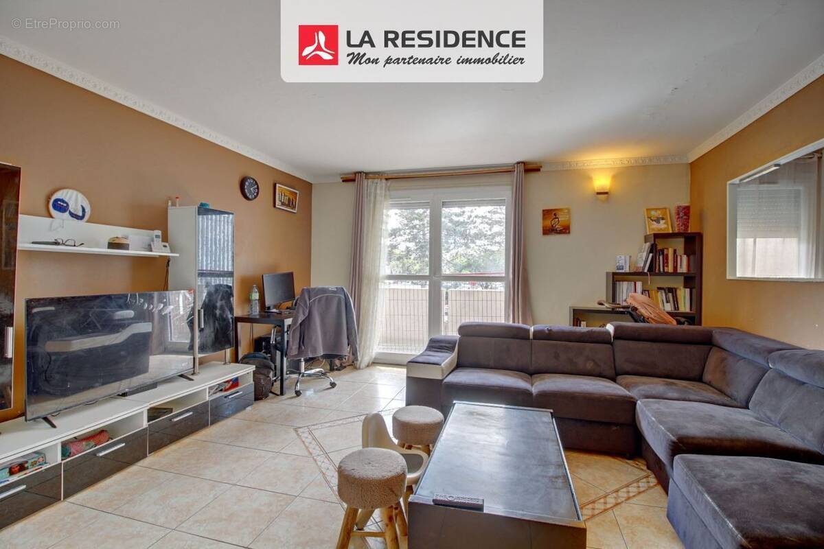 Appartement à LES MUREAUX