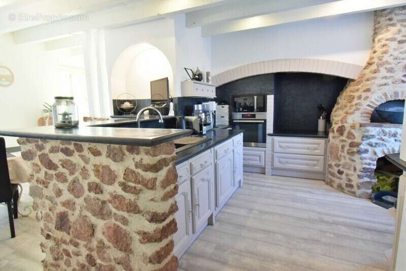 n°3 - Maison à PARAY-LE-MONIAL