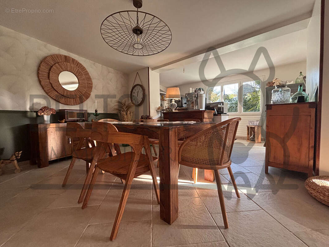 Maison à QUINCY-VOISINS