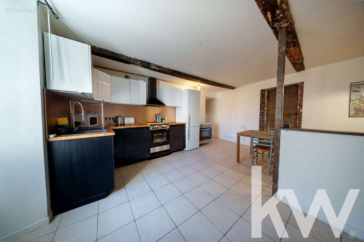 Maison à LES MARTRES-DE-VEYRE