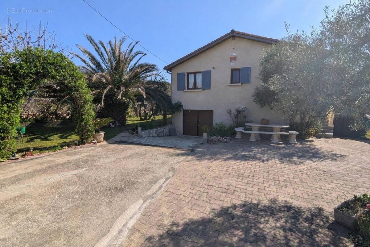 Photo 1 - Maison à SAINT-VALLIER