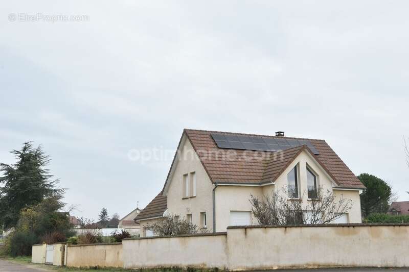 Maison à NUITS-SAINT-GEORGES